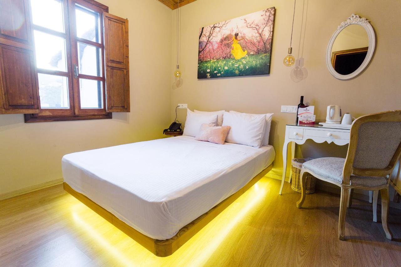 Blossom rooms&suite Veria  Eksteriør billede