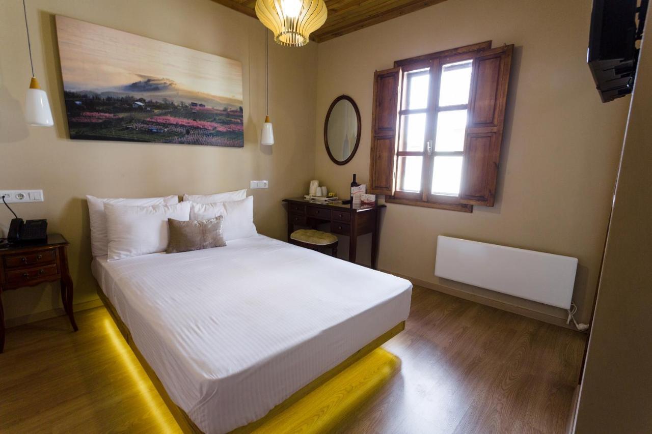 Blossom rooms&suite Veria  Eksteriør billede