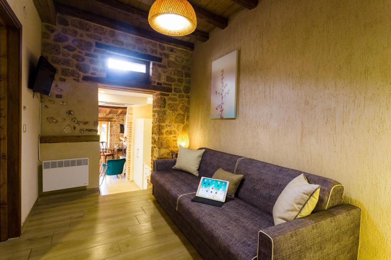 Blossom rooms&suite Veria  Eksteriør billede