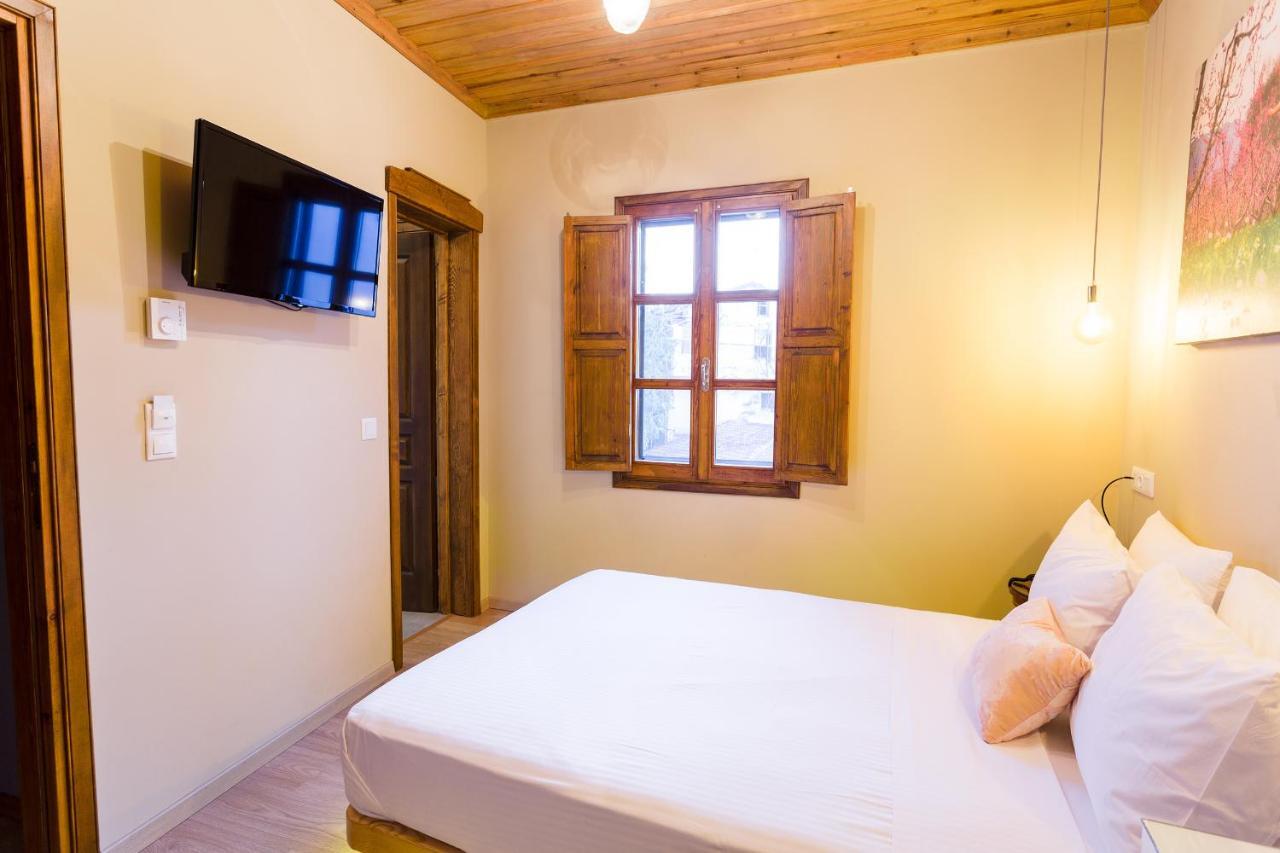 Blossom rooms&suite Veria  Eksteriør billede
